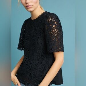 Eri + Ali   Suzy Lace Top. NWT

From smoke/pet free home
